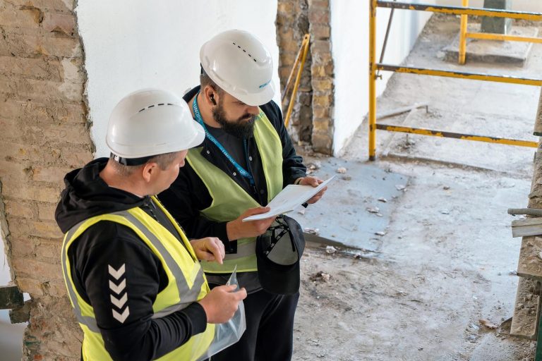 Відкритість, довгобуди та “ручний режим”: перші результати моніторингу публічних інвестицій у 14 регіонах України
